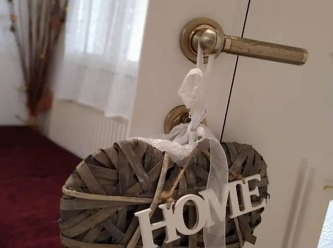 Апартаменты And Cosy House 2 Лариса